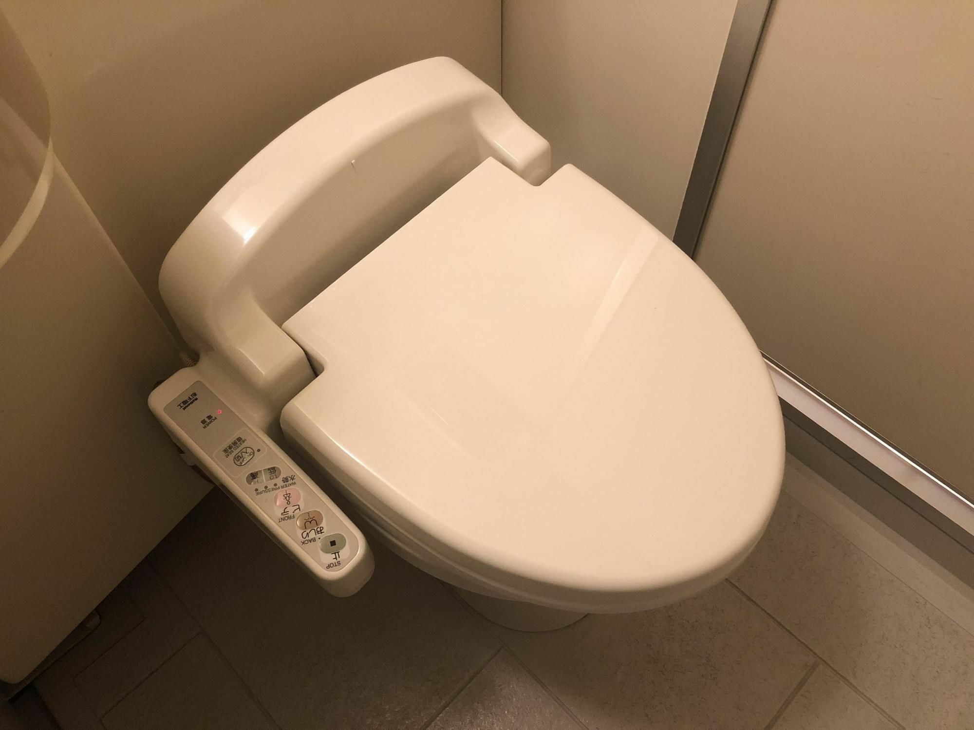 Apa Kagadaishoji Ekimae